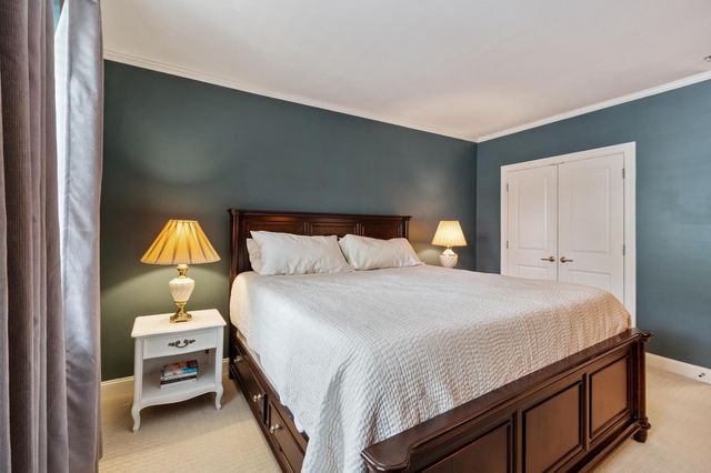 1 Harvest Dr 108, North Andover, MA 01845