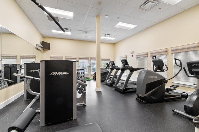 1 Harvest Dr 108, North Andover, MA 01845