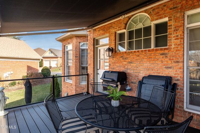 1815 Waters Edge Drive, Johnson City, TN 37604