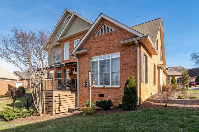 1815 Waters Edge Drive, Johnson City, TN 37604