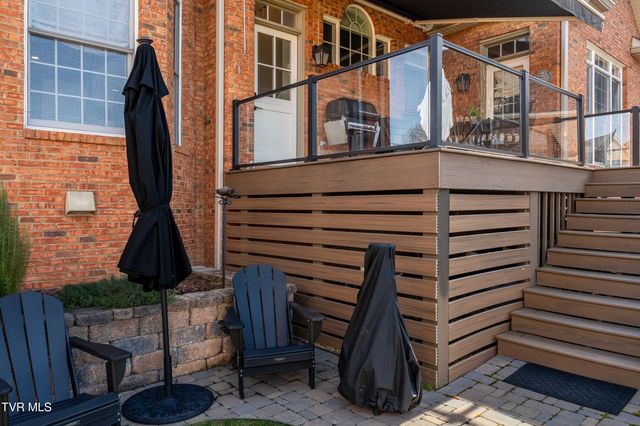 1815 Waters Edge Drive, Johnson City, TN 37604