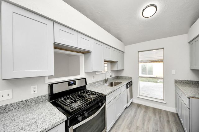 1911 Oakwell Lane, Katy, TX 77449