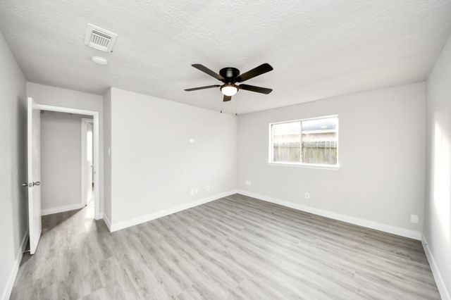 1911 Oakwell Lane, Katy, TX 77449