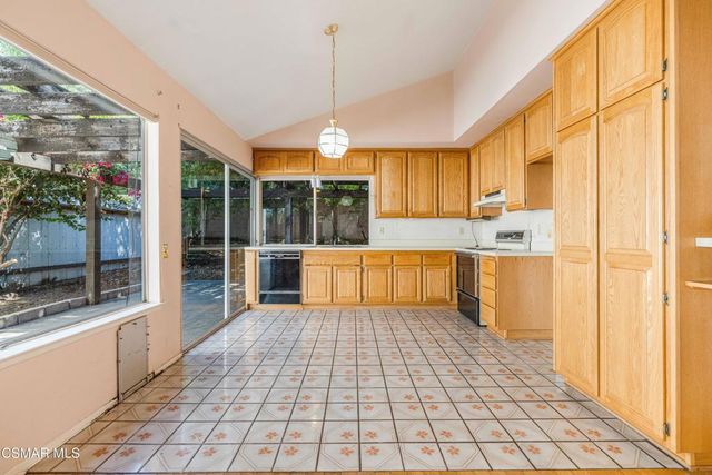 2178 Shady Brook Drive, Thousand Oaks, CA 91362