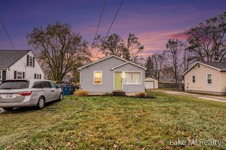 82 Peony Street, Grand Rapids, MI 49548