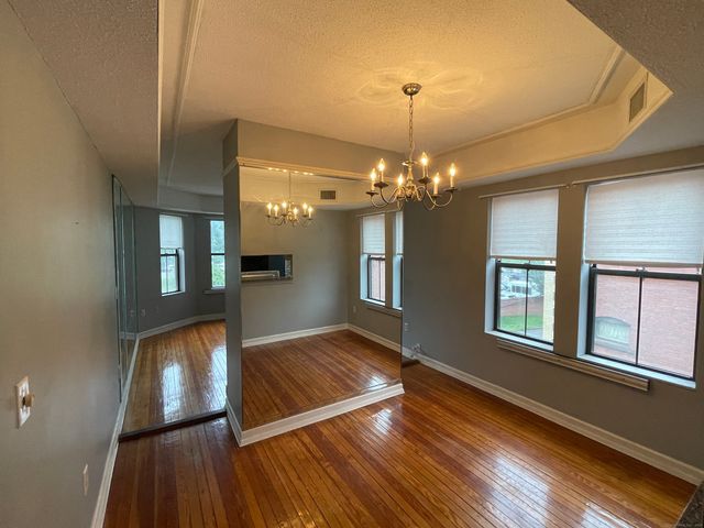 34 Essex Street 2F, Hartford, CT 06114