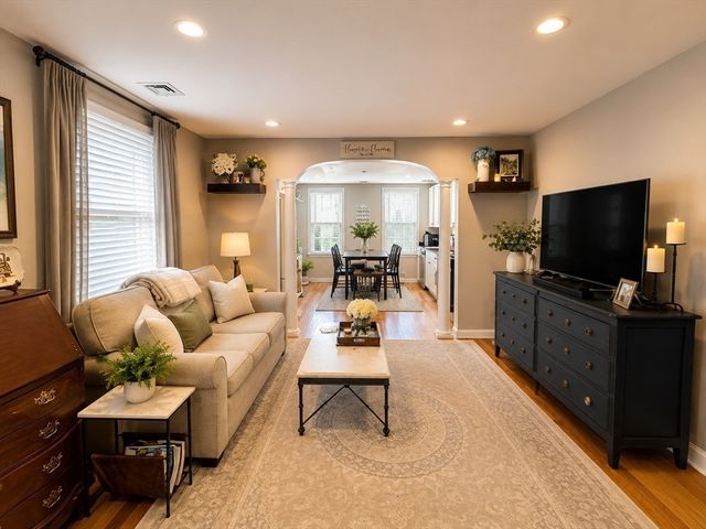 28 Monument St 1, Boston, MA 02129