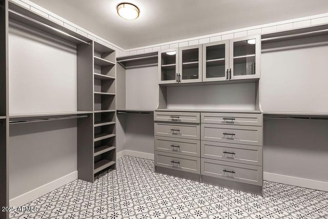 3062 E ROLAND Street, Mesa, AZ 85213