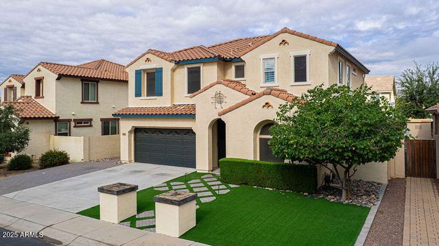 3062 E ROLAND Street, Mesa, AZ 85213