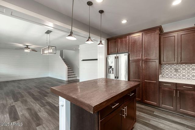 3062 E ROLAND Street, Mesa, AZ 85213