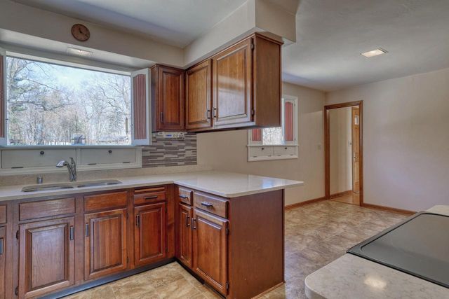 4640 Lake Club CIRCLE, Oconomowoc, WI 53066