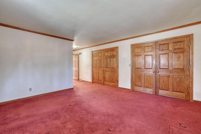 4640 Lake Club CIRCLE, Oconomowoc, WI 53066