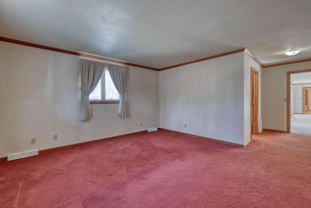 4640 Lake Club CIRCLE, Oconomowoc, WI 53066