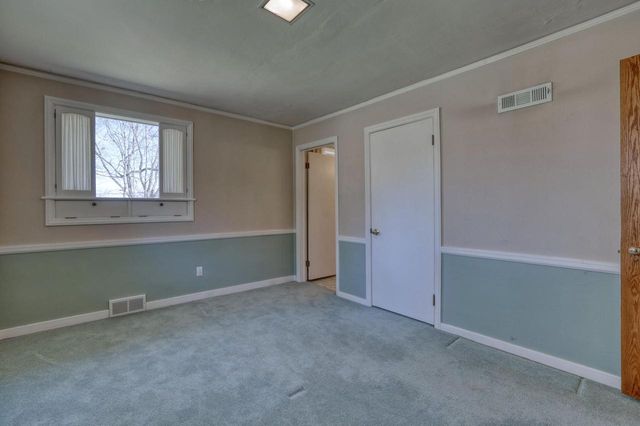 4640 Lake Club CIRCLE, Oconomowoc, WI 53066