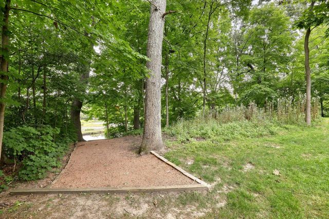 4640 Lake Club CIRCLE, Oconomowoc, WI 53066