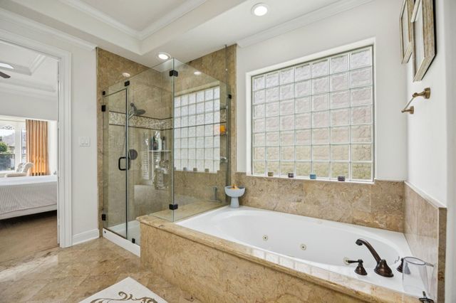 934 Poydras Street, Sugar Land, TX 77498