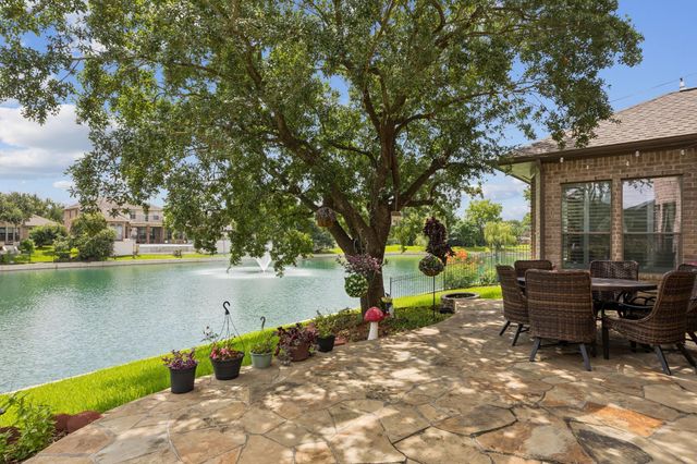 934 Poydras Street, Sugar Land, TX 77498