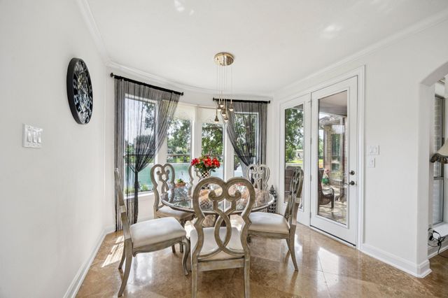 934 Poydras Street, Sugar Land, TX 77498