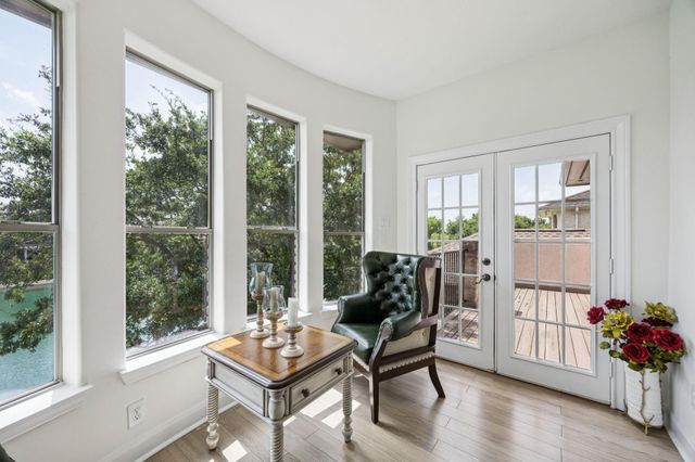 934 Poydras Street, Sugar Land, TX 77498