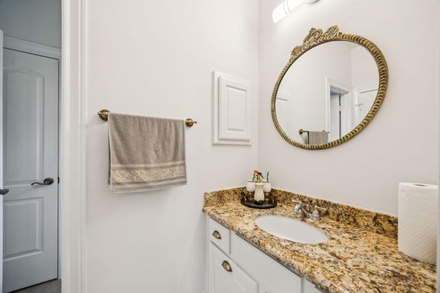 934 Poydras Street, Sugar Land, TX 77498