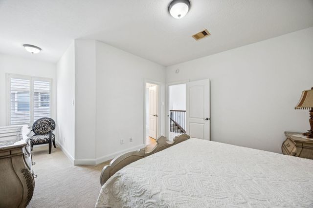 934 Poydras Street, Sugar Land, TX 77498