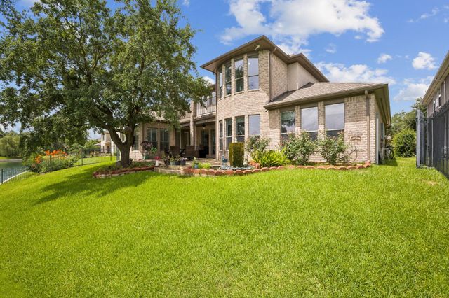 934 Poydras Street, Sugar Land, TX 77498