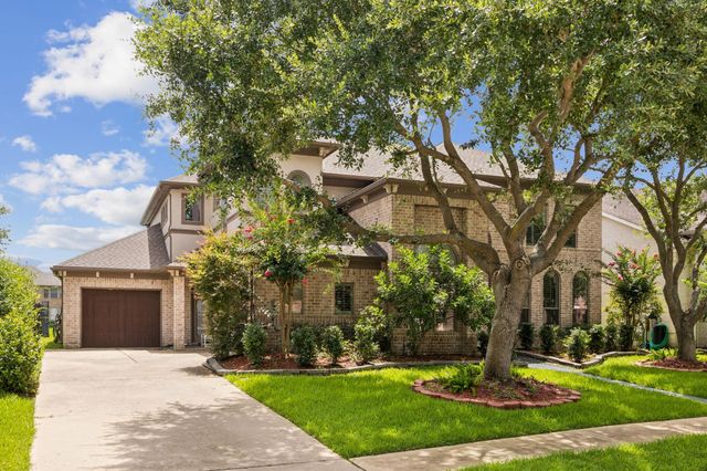 934 Poydras Street, Sugar Land, TX 77498