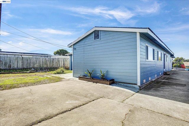 452 452 Wilshire Avenue, Vallejo, CA 94591