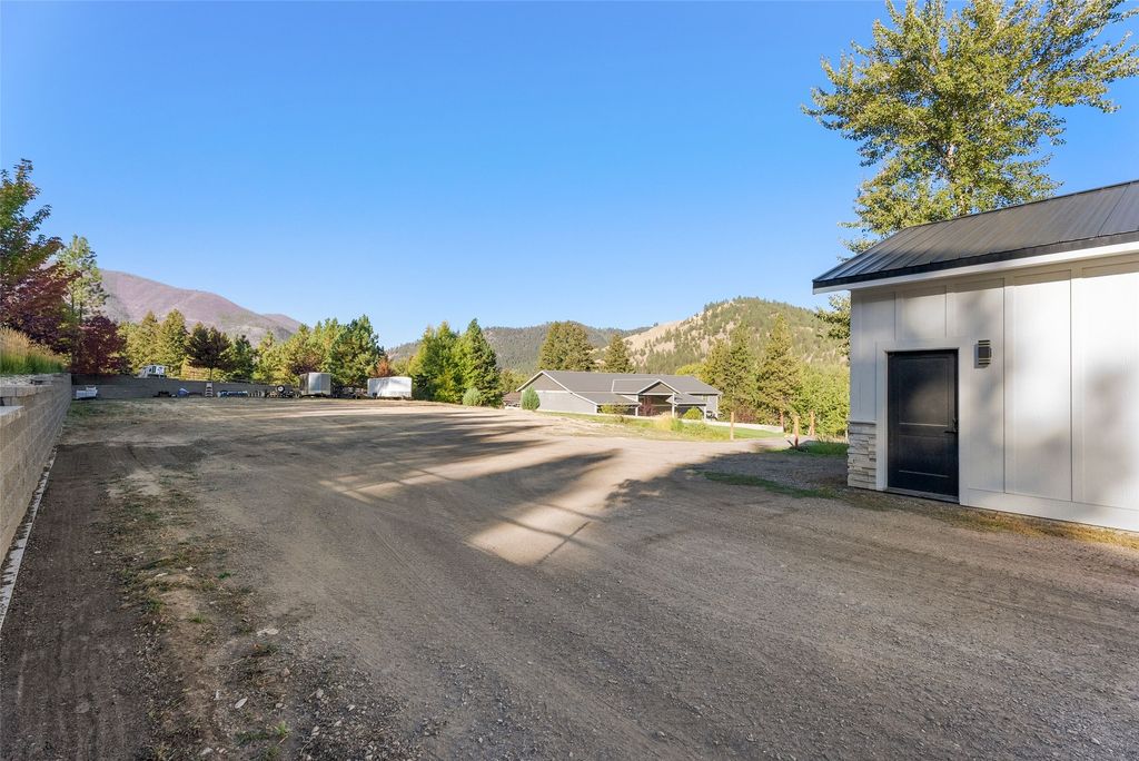 8350 Vann Drive, Lolo, MT 59847 photo 14