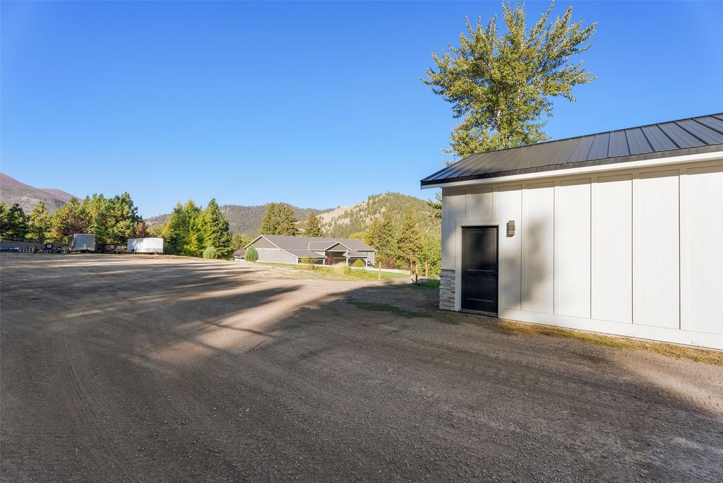 8350 Vann Drive, Lolo, MT 59847 photo 16