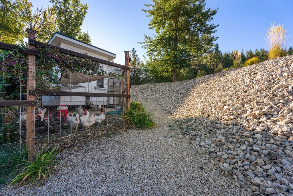 8350 Vann Drive, Lolo, MT 59847 photo 23