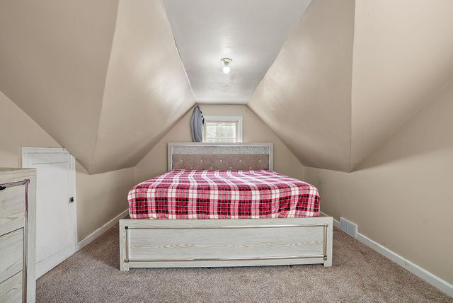 639 14th Avenue N, South Saint Paul, MN 55075