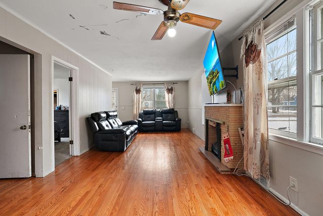 639 14th Avenue N, South Saint Paul, MN 55075