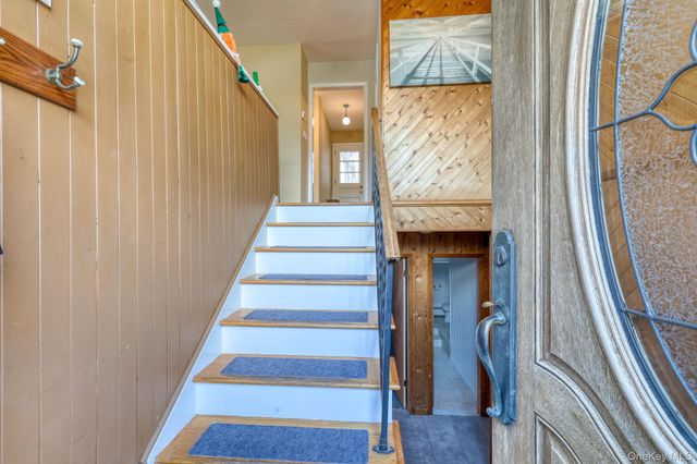 205 Beach Drive, Mahopac, NY 10541