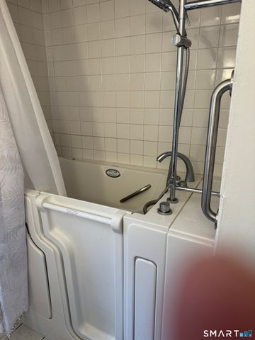 15 Bristol Street, Windham, CT 06226