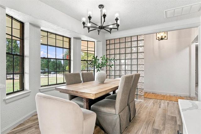 310 Cottonwood Drive, Tuttle, OK 73089