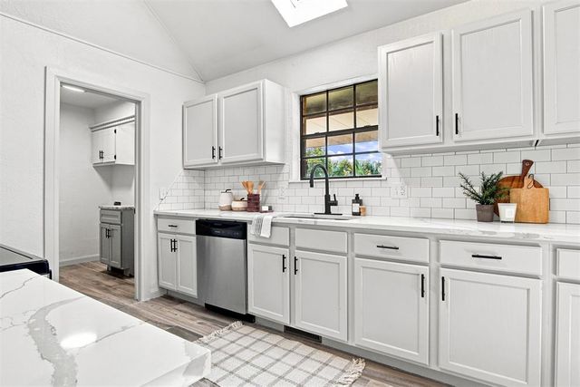 310 Cottonwood Drive, Tuttle, OK 73089