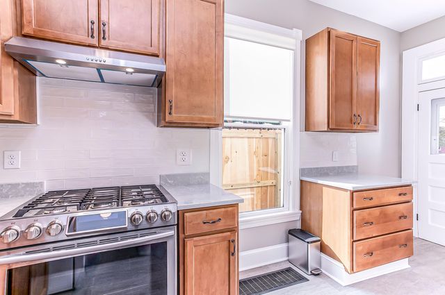 729 Weingartner Place, Newport, KY 41071