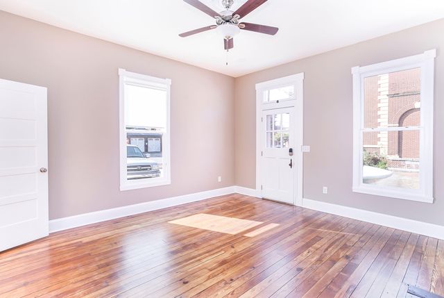 729 Weingartner Place, Newport, KY 41071
