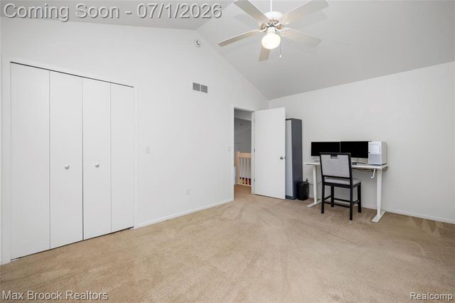 4860 Lagoons Circle, West Bloomfield, MI 48323