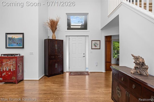 4860 Lagoons Circle, West Bloomfield, MI 48323