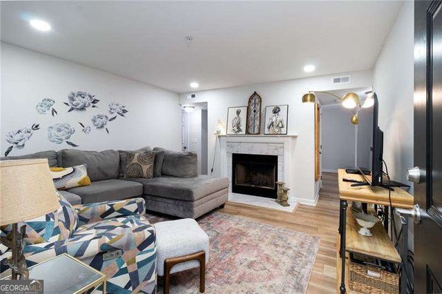 1166 Booth Road SW 402, Marietta, GA 30008