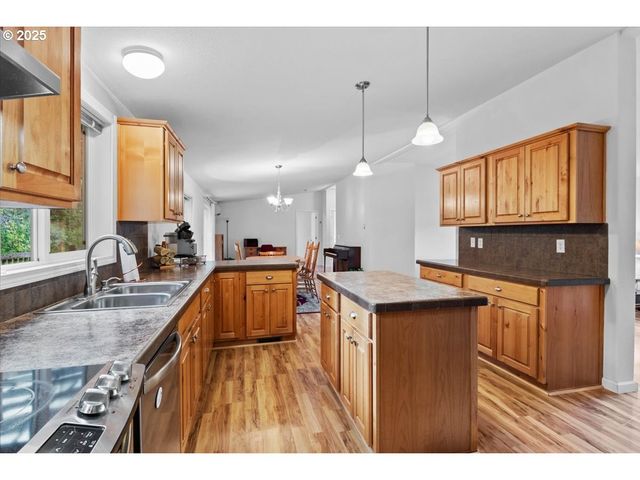 23998 HIGHWAY 20, Philomath, OR 97370