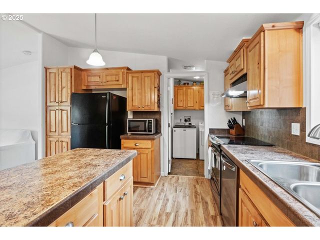 23998 HIGHWAY 20, Philomath, OR 97370