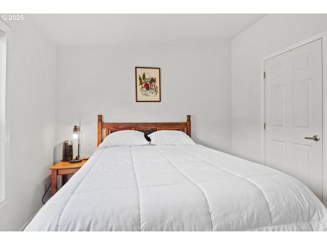 23998 HIGHWAY 20, Philomath, OR 97370