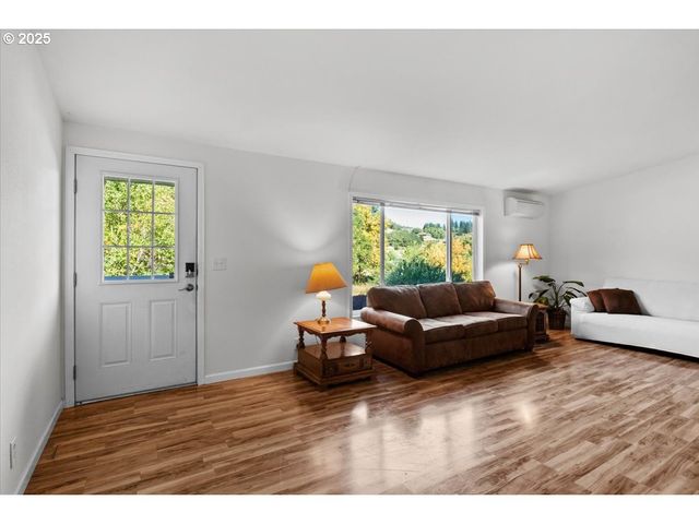 23998 HIGHWAY 20, Philomath, OR 97370