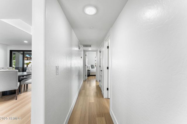 5420 E ACOMA Drive, Scottsdale, AZ 85254