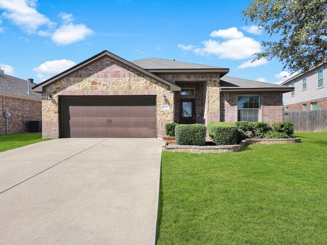 12013 Horseshoe Ridge Drive, Fort Worth, TX 76244