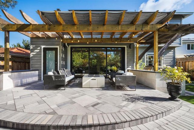 8 Sequoia Court, Redwood City, CA 94061