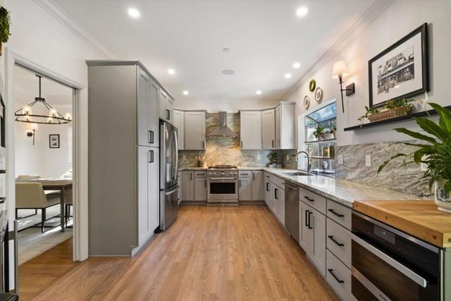 8 Sequoia Court, Redwood City, CA 94061